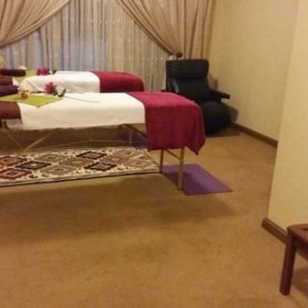 Budias Guest House Kempton Park Exterior photo